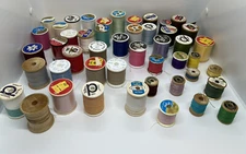 Vintage Sewing Thread Lot of 47 Old Wooden Foam Plastic Spools Various Lengths
