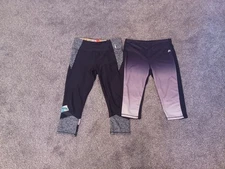 Lot of 2 RBX Capri Leggings - Size Large