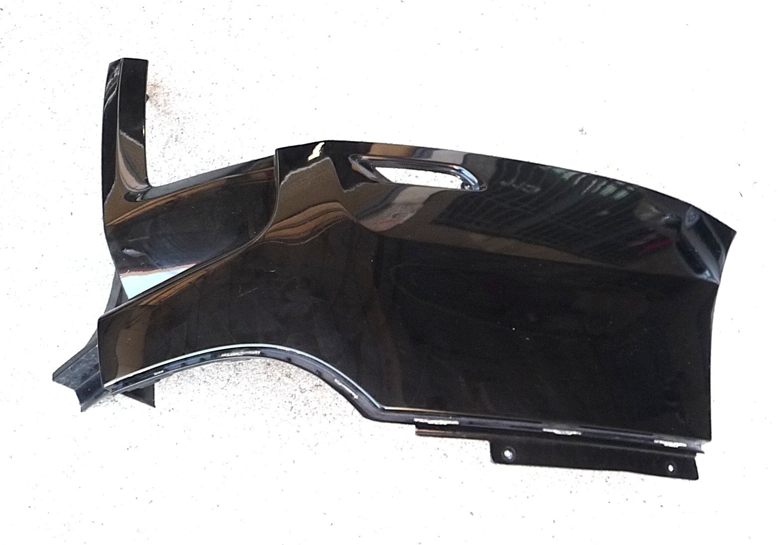 Rolls-Royce Cullinan 2018-2024 Rear Right Bumper P/N 51127478204