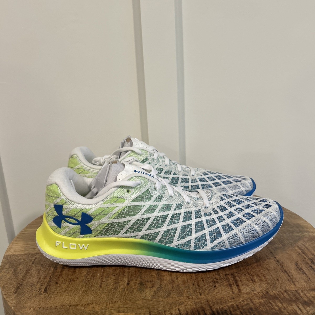 Size 10.5-Men display picture 1