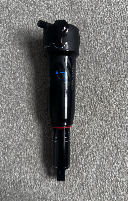 RockShox Deluxe Select+ Air Rear Shock 205 x 62.5mm Trunnion mount Black MTB