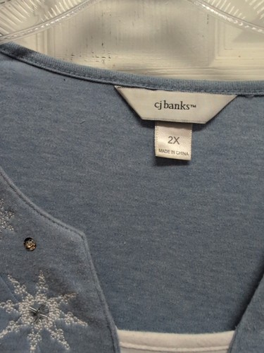 Top mujer CJ Banks azul copos de nieve glamour. Talla 2X Elástico - Imagen 3 de 4