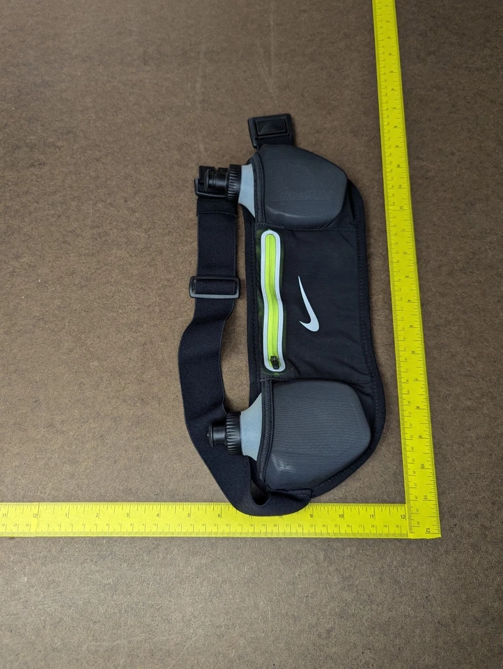 Cinturón de running Nike Lean de 2 botellas con 2 botellas Foto 2 de 4
