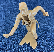 VTG ORIG 1963 LOUIS MARX WWII Japan Soldier running - Sword in R hand has broken