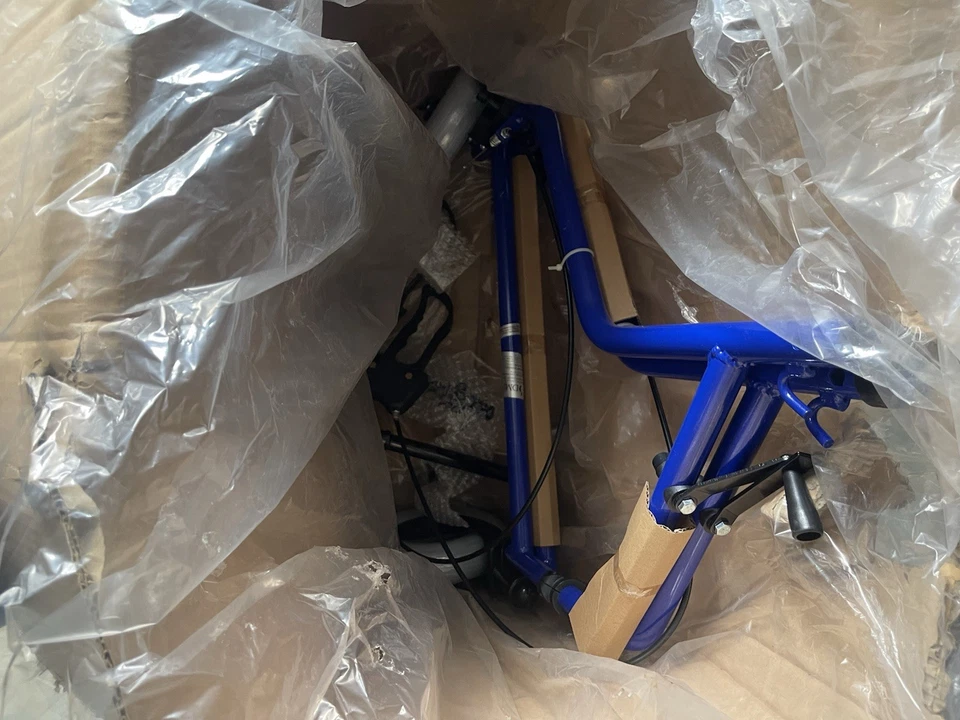 ¡NUEVO! Andador Andador Plegable DMI con Ruedas Asiento Royal AZUL 3 Ruedas Foto 3 de 4