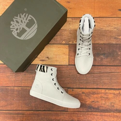 White hotsell timberland shoes
