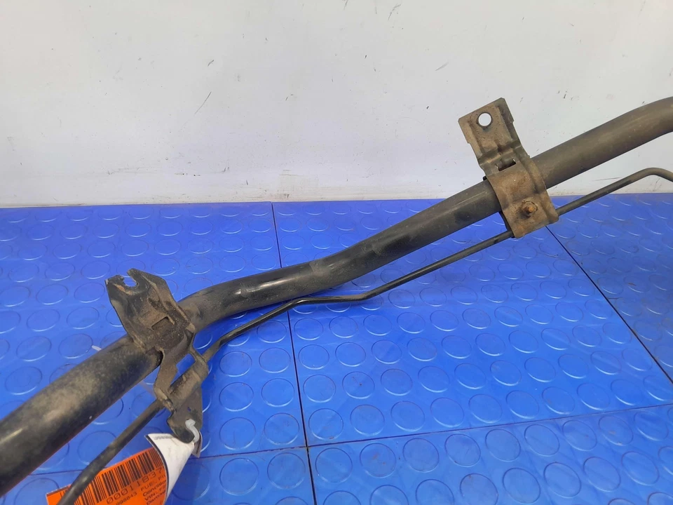 Conjunto de cuello de llenado de combustible Subaru XV Crosstrek 2013-2016 genuino OEM 42066FJ020 Foto 4 de 4