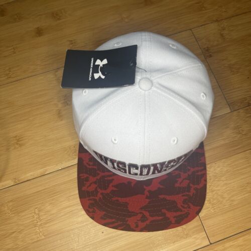 Under Armor Wisconsin Badgers Arch Red White Camo Flat Brim Fitted L/XL Hat Cap - Picture 2 of 14