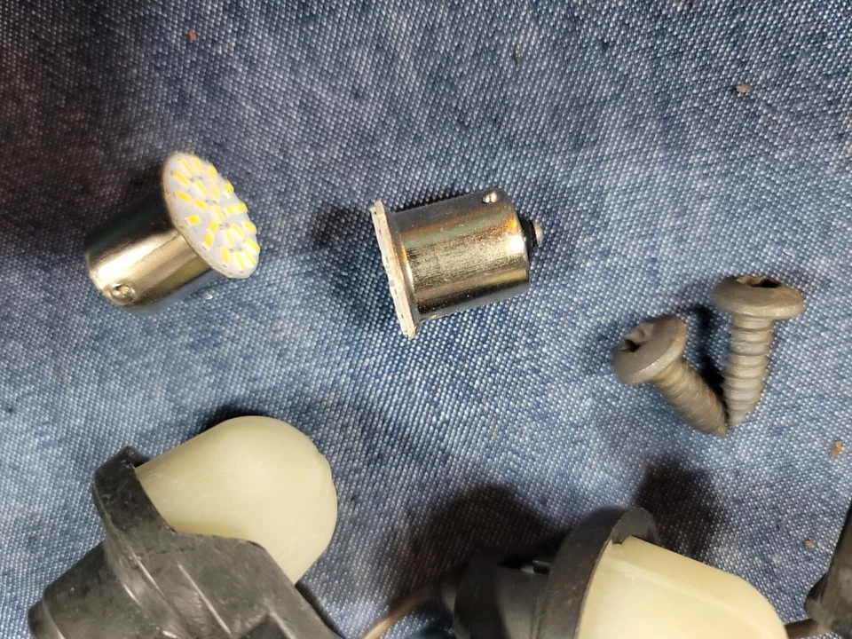 Jeep CJ Bajo Salpicadero Interior Cortesía Luz CJ5 CJ7 CJ8 Nueva Cubierta Bombillas LED 76-86 Foto 3 de 3