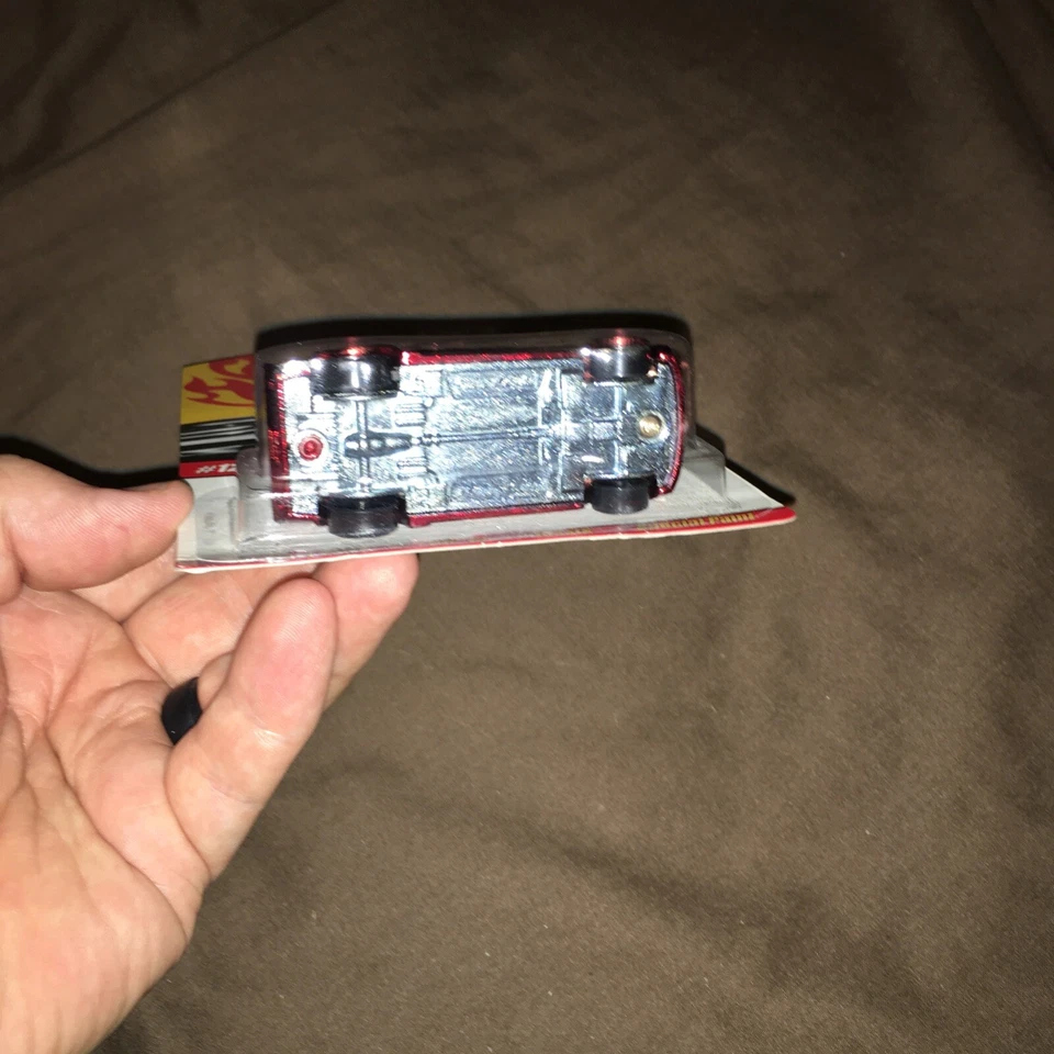 HOT WHEELS MODERN CLASSICS #12/15 '67 SHELBY GT-500 RED W+ - Image 4 of 4