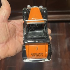 1929 Ford Model A Roadster, 1:25 Scale Edition by Harley Davidson,bank with key