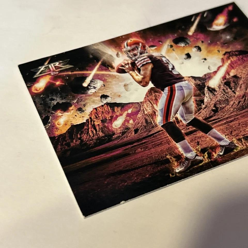 Johnny Manziel 2014 Topps Fire - Out of the World Rookie SSP Rare! - Image 3 of 4