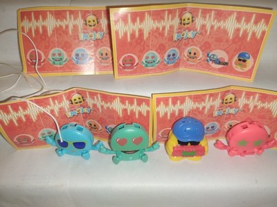  4 FIGURE KINDER SURPRISE EMOJOY SE794R ARGENTINA