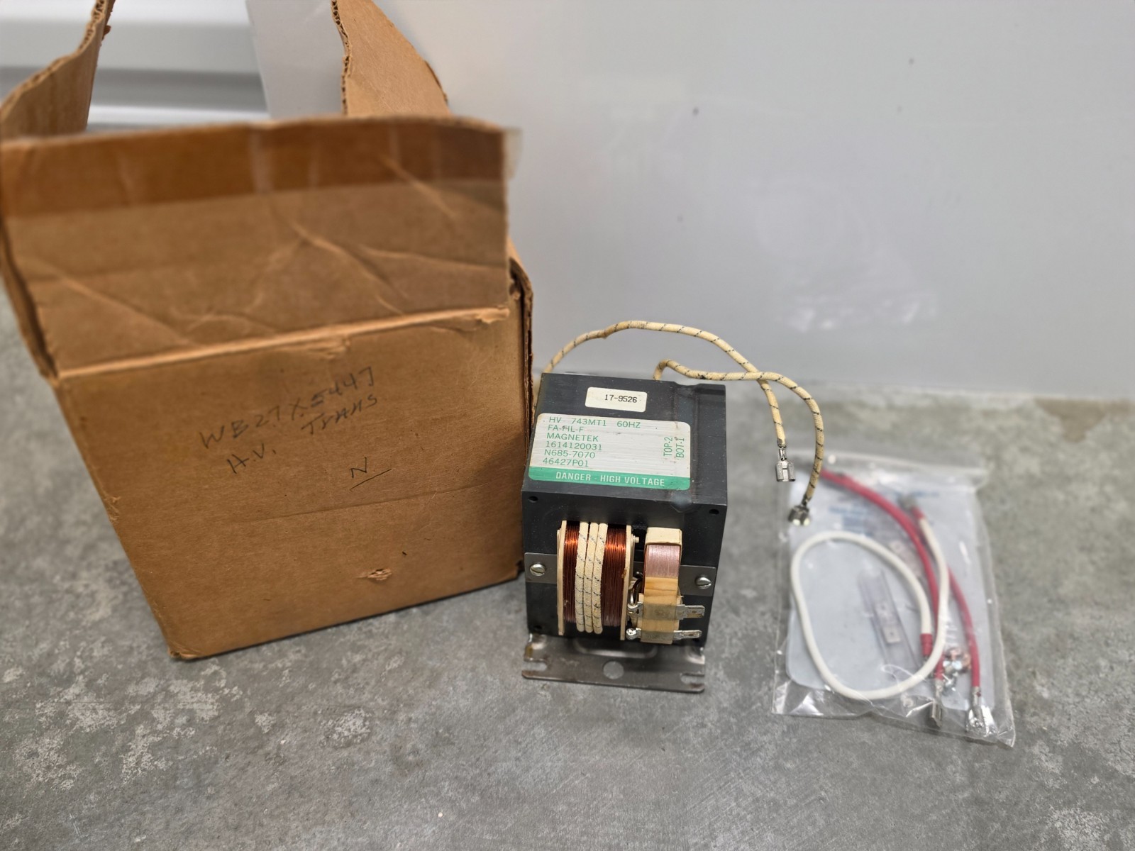 Magnetek High Voltage Step Up Microwave/Appliances Transformer N685-7070 NOS