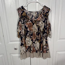 Naïf Floral Short Sleeve Cold Shoulder Blouse Women’s Size 3XL Boho Cottage