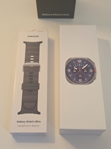 Samsung Galaxy Watch Ultra (2025), bleu titane + bracelet PeakForm - Photo 3 sur 10