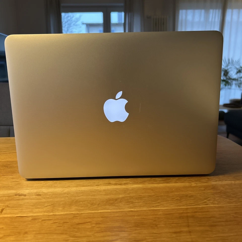 Apple MacBook Pro 13" Retina Display - Bild 2 von 4