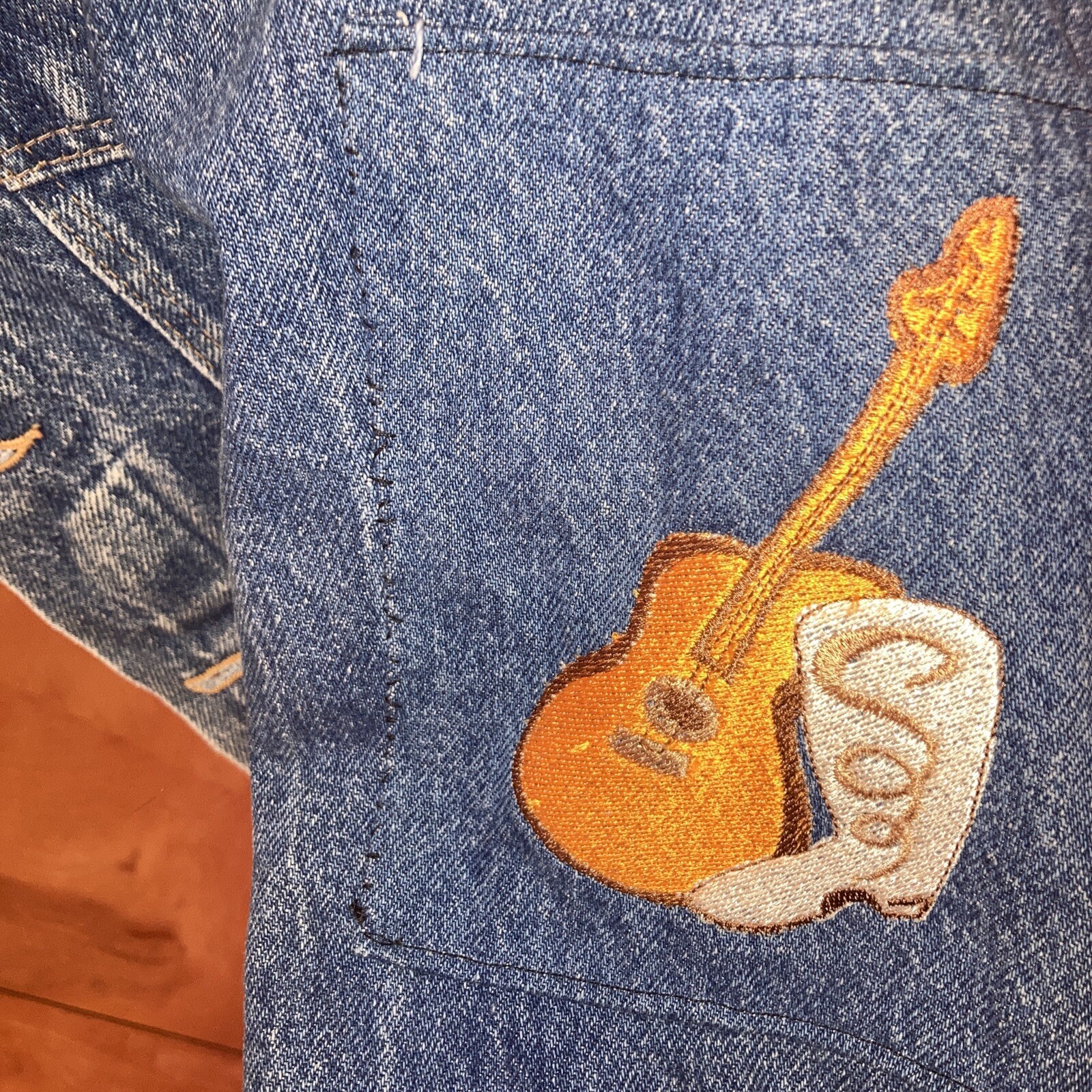 Rustler Western Theme Embroidered Button Front De… - image 5