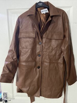 na-kd Power Shoulder hellbraune Pu Jacke Größe 10 brandneu