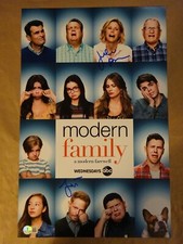 Signed Modern Family 11