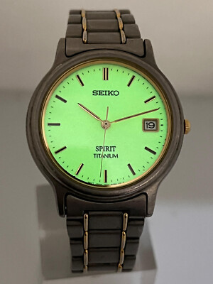 Seiko Spirit Titanium 7N42-8060 Luminous Dial Date Indicator