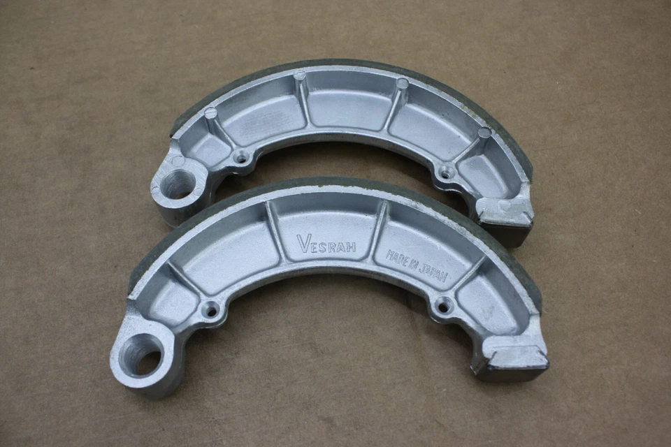 Zapatas de freno traseras Honda CB550 CB500 CB550T CB450 CL450 1965-1978 VESRAH JAPÓN Foto 3 de 4