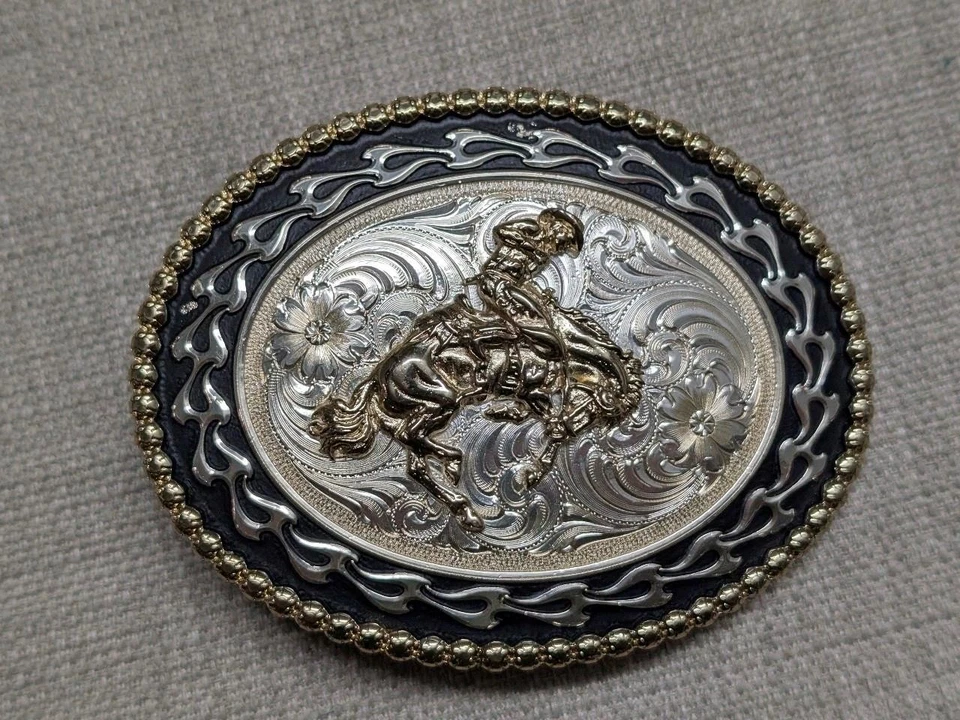 vintage MONTANA SILVERSMITHS engraved RODEO cowboy WESTERN horse bronco - Image 2 of 4