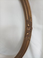 Grand cadre ovale ancien en bois et stucs dorés Art déco 1920 - 60 x 50 cm