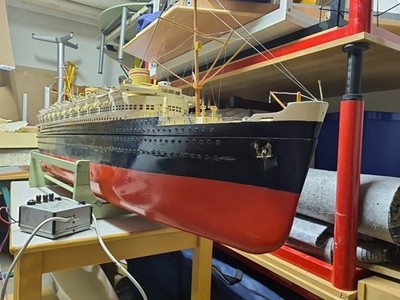 Modellschiff Bremen Doppelschrauben-Dampfer Holzschiff Modell