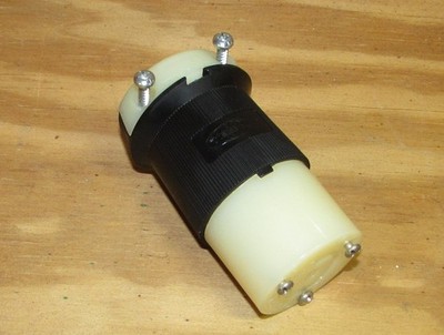Hubbell HBL2313 Twist-Lock, Connector, 20A 125V, 2-Pole 3 Wire