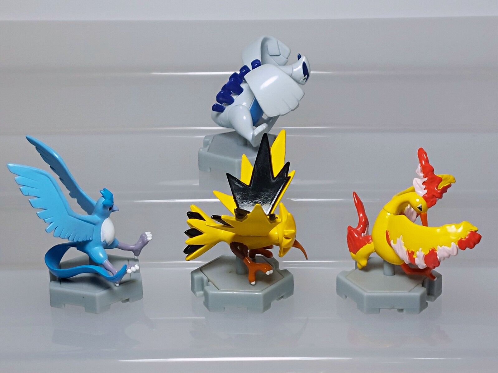 Zapdos Articuno Moltres Pokemon Monster Collection Figure Set Tomy R02  1.7-1.9in