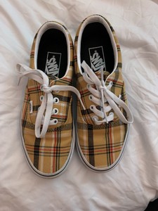 vans era plaid black