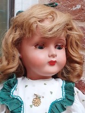 Grande et belle  poupée  Bella  ancienne,  en   Rhodoïd , habits d'origine