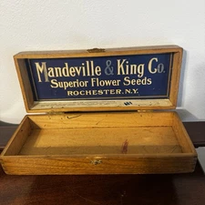 VNTG Mandeville & King Superior Flower Seeds Box Rochester, NY 11.75x4.5”x3.25”