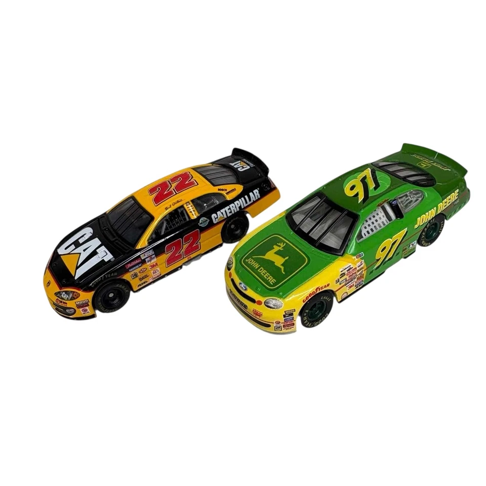 Лот из 2 литых машинок NASCAR 1:72 John Deere No97 Ford Taurus & CAT NO22 Dodge War - Изображение 2 из 4