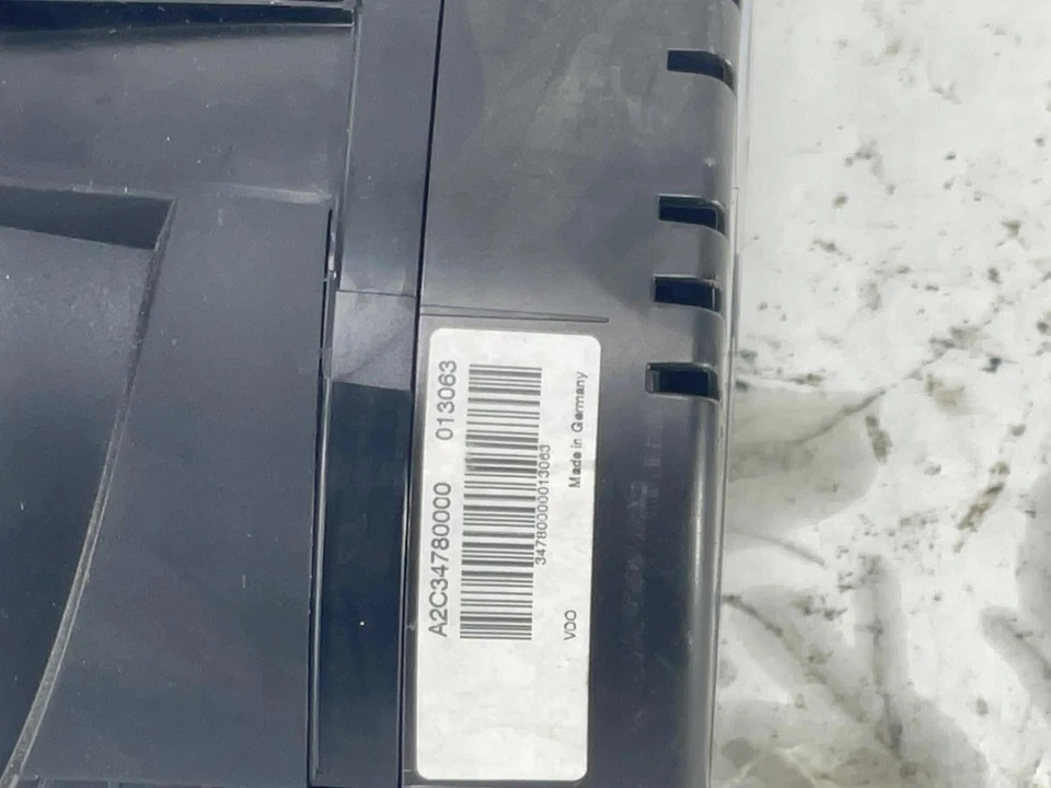 Used Speedometer Gauge fits: 2014 Volkswagen Golf gti cluster Htbk MPH multifunc - Image 3 of 4