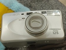 Minolta Freedom Zoom 115 35mm Point Shoot Auto Focus Camera, Flash, Silver