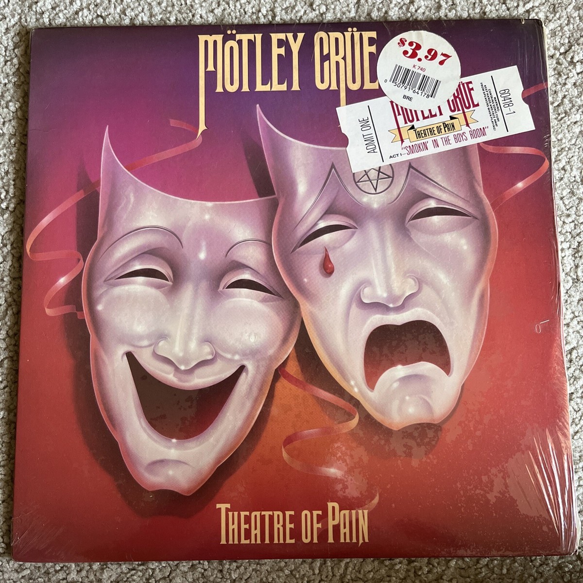 MOTLEY CRUE - THEATRE OF PAIN - New & Sealed Vinyl LP- 1985 