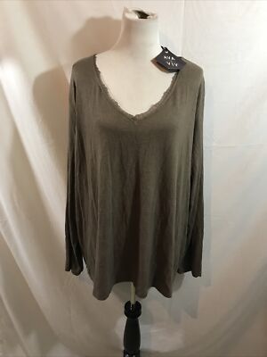 Ava & Viv light brown V neck - womens 3X, NWT - armpit to armpit = 28''