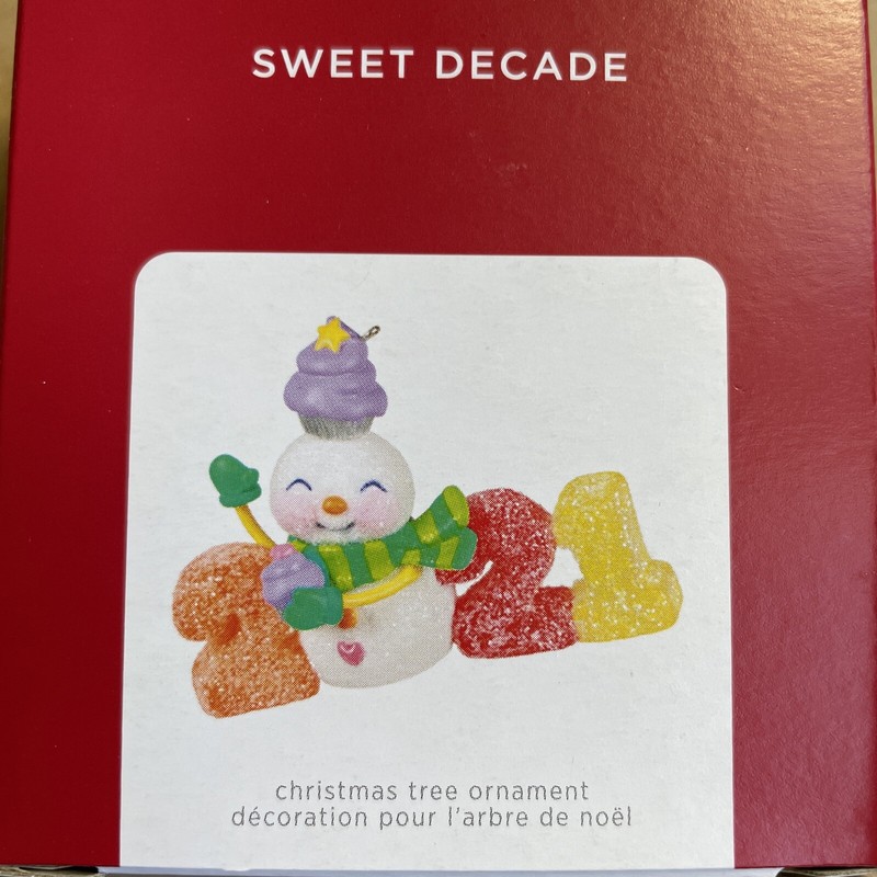 HALLMARK 2021 Sweet Decade Snowman ORNAMENT 2nd in Series New SHIP FREE