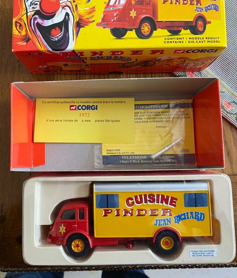 CORGI PINDER RENAULT fourgon cuisine - Photo 4/4