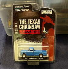 Greenlight Hollywood Hot Topic Exclusive Texas Chainsaw 1:64 1971 Chevy C-10