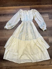 Gunne Sax | Vintage 1970s Cream Peasant Midi Dress