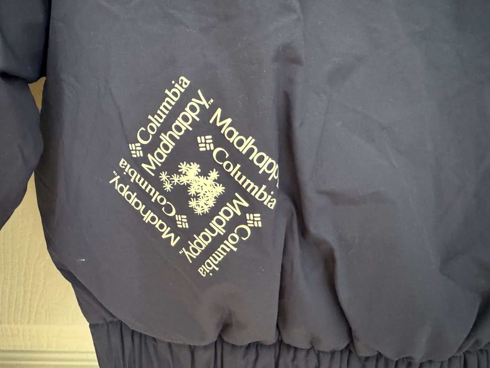 Madhappy x Columbia XS Cropped Quilted women's Jacket Navy NWT thumbnail 4