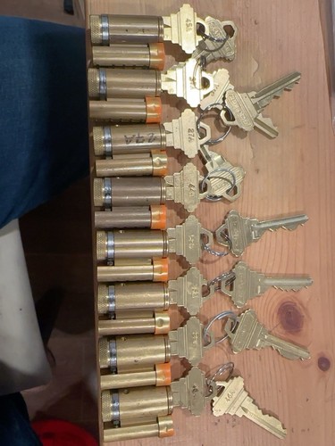 8 Schlage Orange FSIC Interchangeable Construction Cores w/ Keys