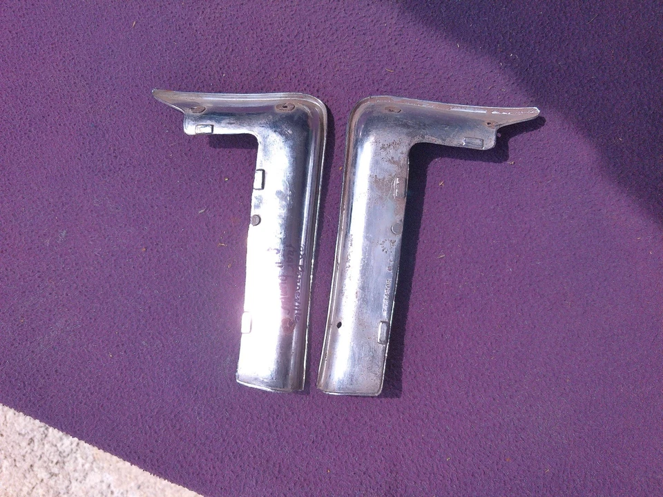 Pontiac Bonneville 1968 cromo parachoques trasero relleno pieza 7734203 7734202 Foto 2 de 4