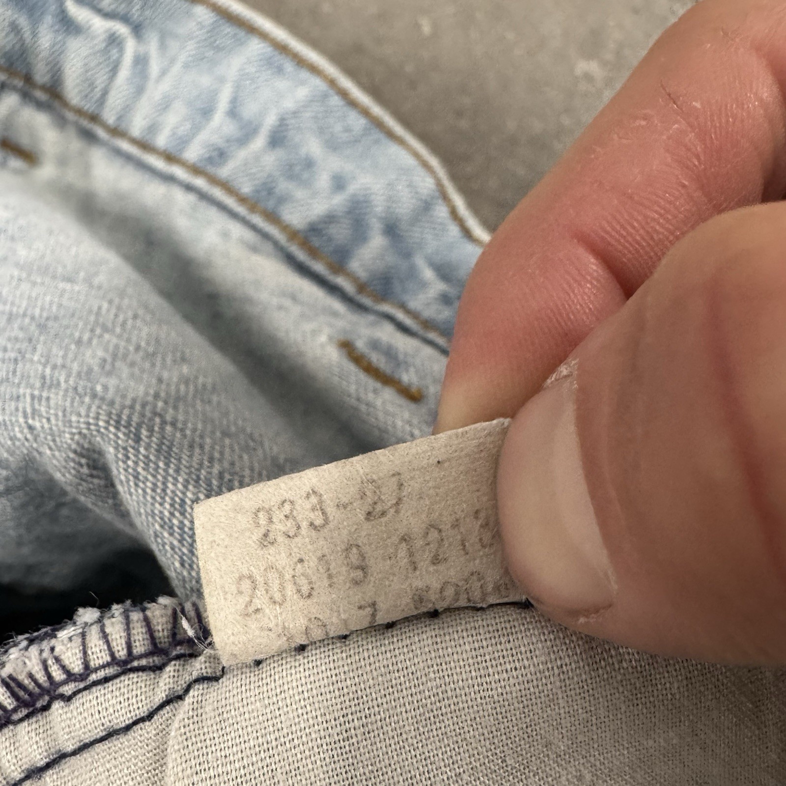 Vintage Levis Light Wash Jeans 28x30 Big Bell Bottom Flare Orange Tab 70s thumbnail 4