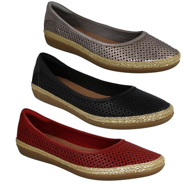 clarks womens summer shoes