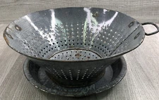 Vintage Graniteware Colander Strainer Gray W/ Pie Pan Mottled Country Kitchen