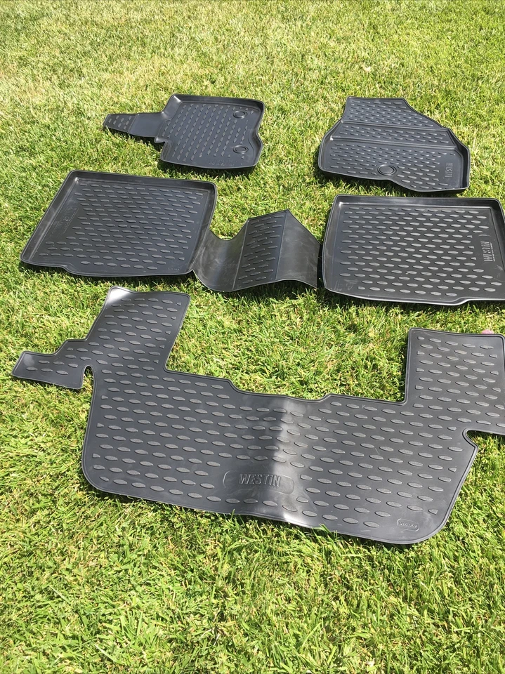 Forros de piso Ford Explorer 2011 a 2017 5 piezas asiento delantero, trasero y tercera fila, goma Foto 3 de 4